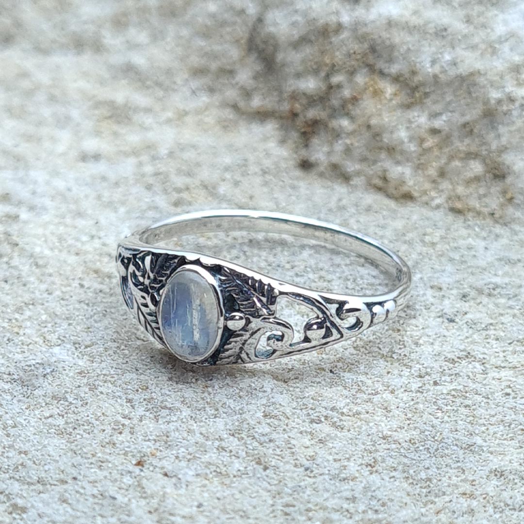 Side shot of 925 Sterling Silver Fern Leaf Rainbow Moonstone Ring