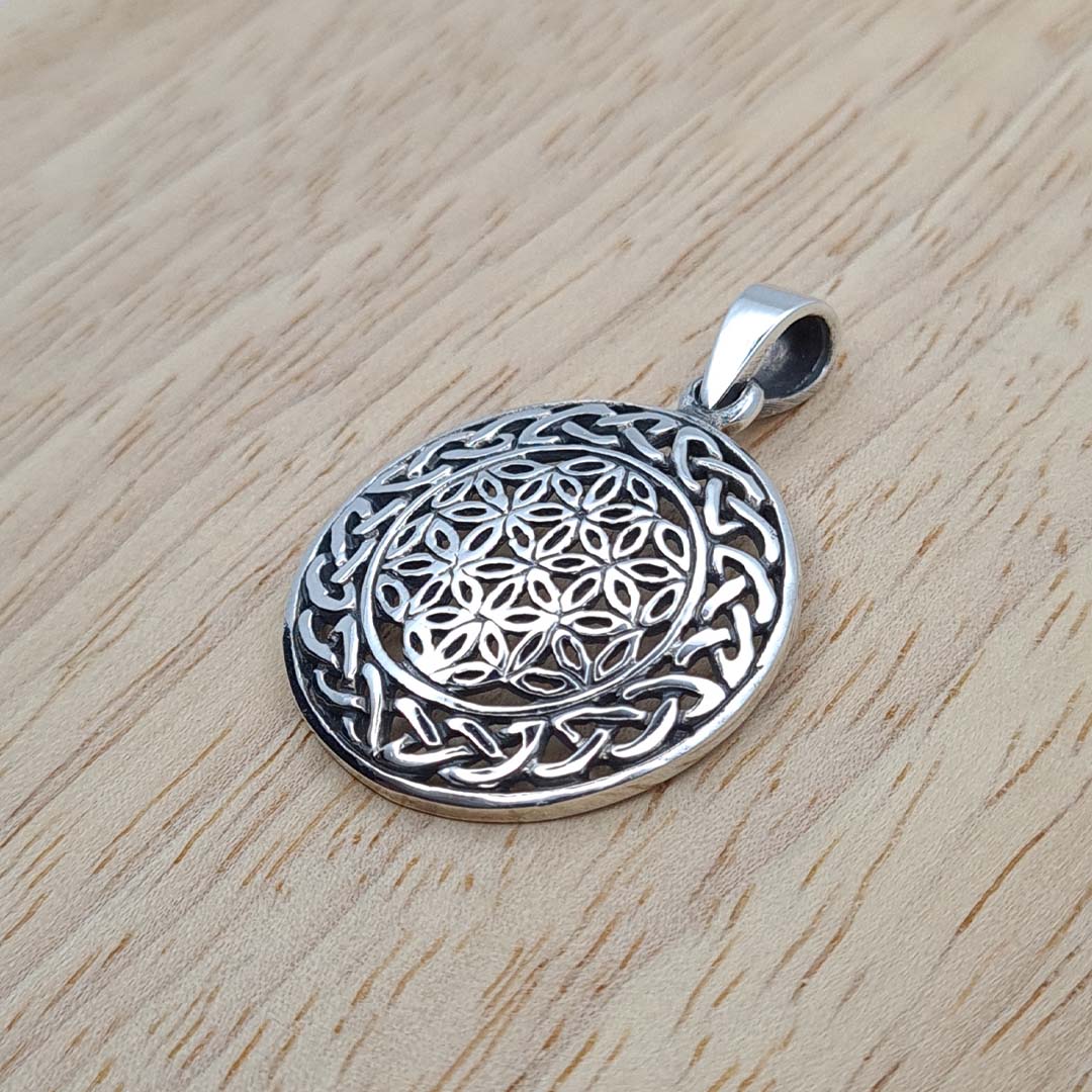 Side shot of 925 Sterling Silver Celtic Flower of Life Pendant