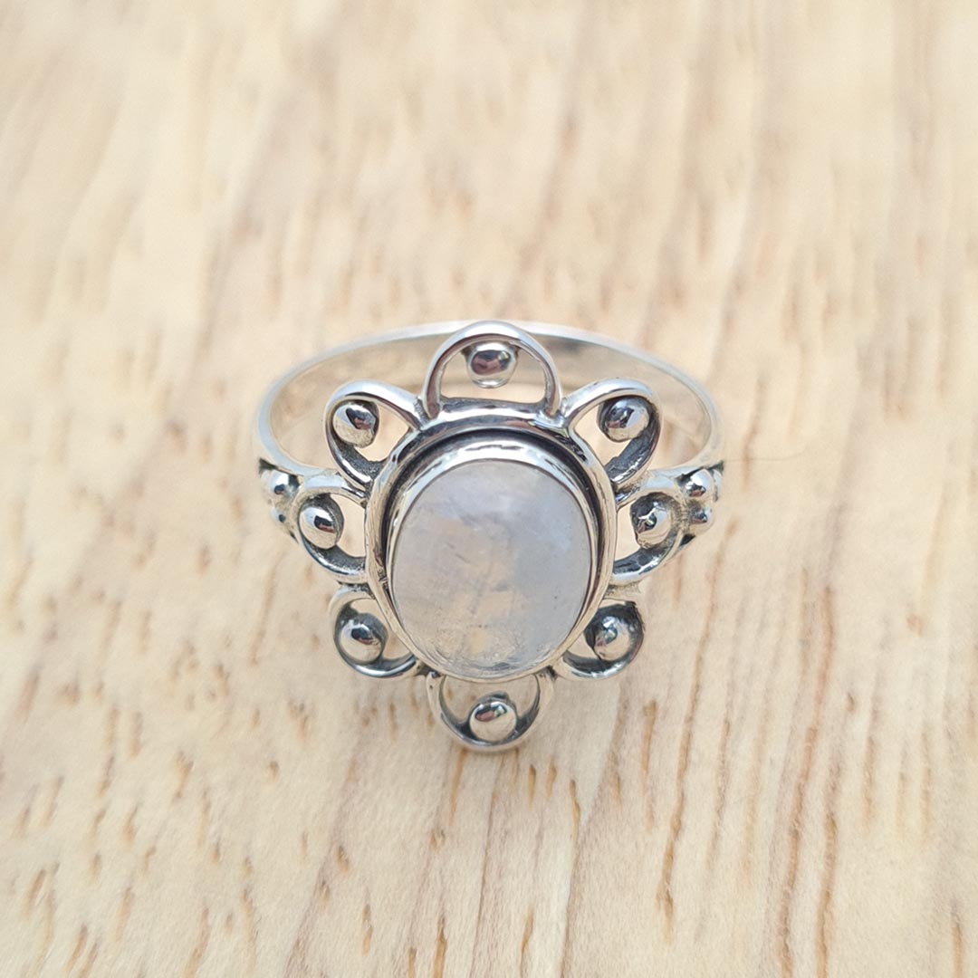 Front shot of 925 Sterling Silver Flower Rainbow Moonstone Ring