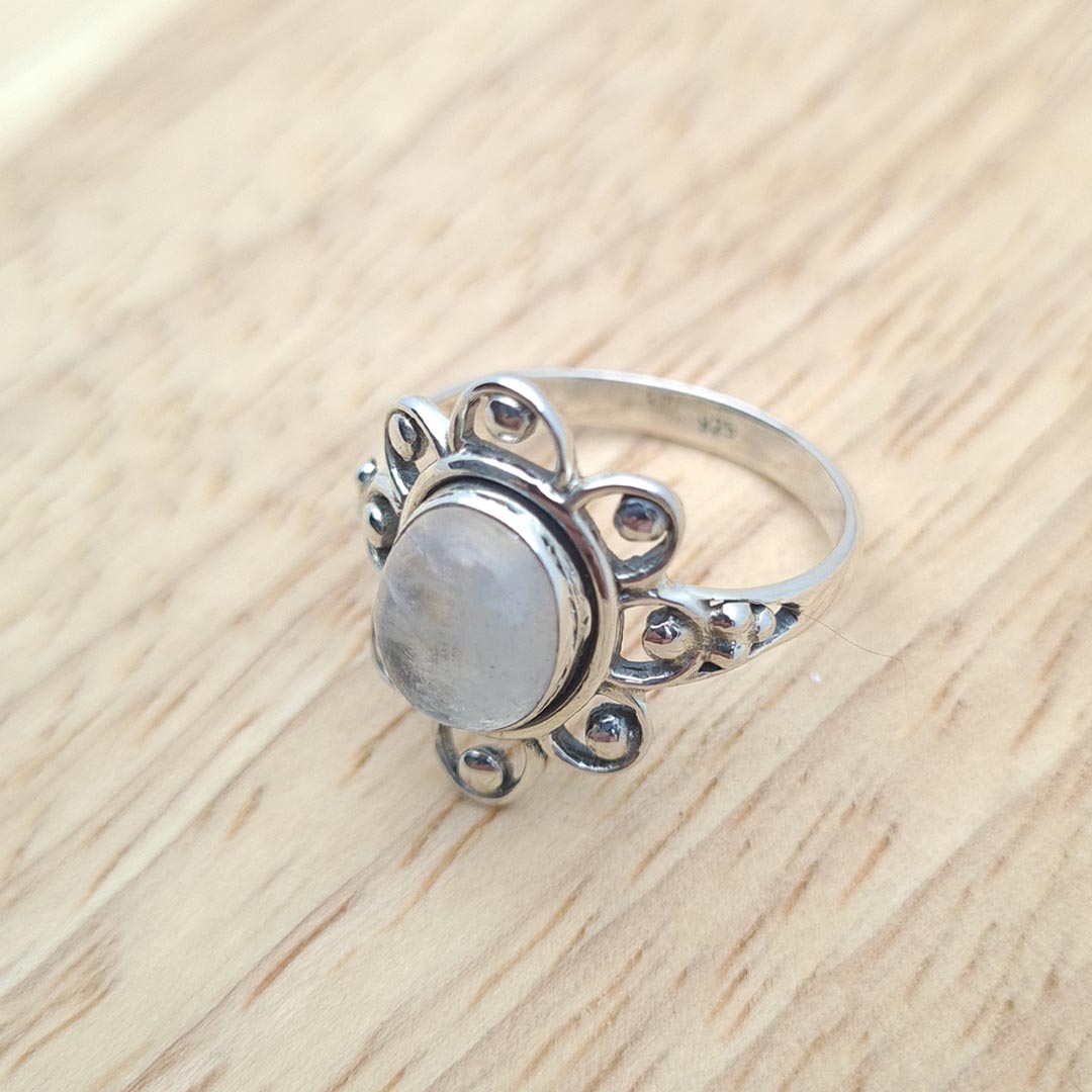 Side shot of 925 Sterling Silver Flower Rainbow Moonstone Ring