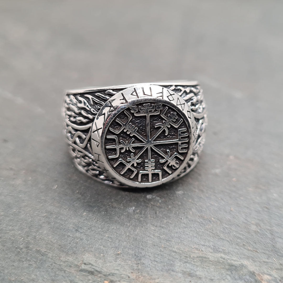 Front shot of 925 Sterling Silver Nordic Compass Ring