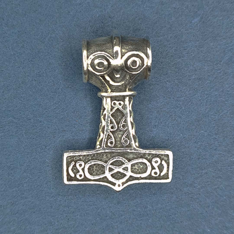 Front shot of 925 Sterling Silver Thor's Hammer (Mjölnir) Infinity Knot Pendant