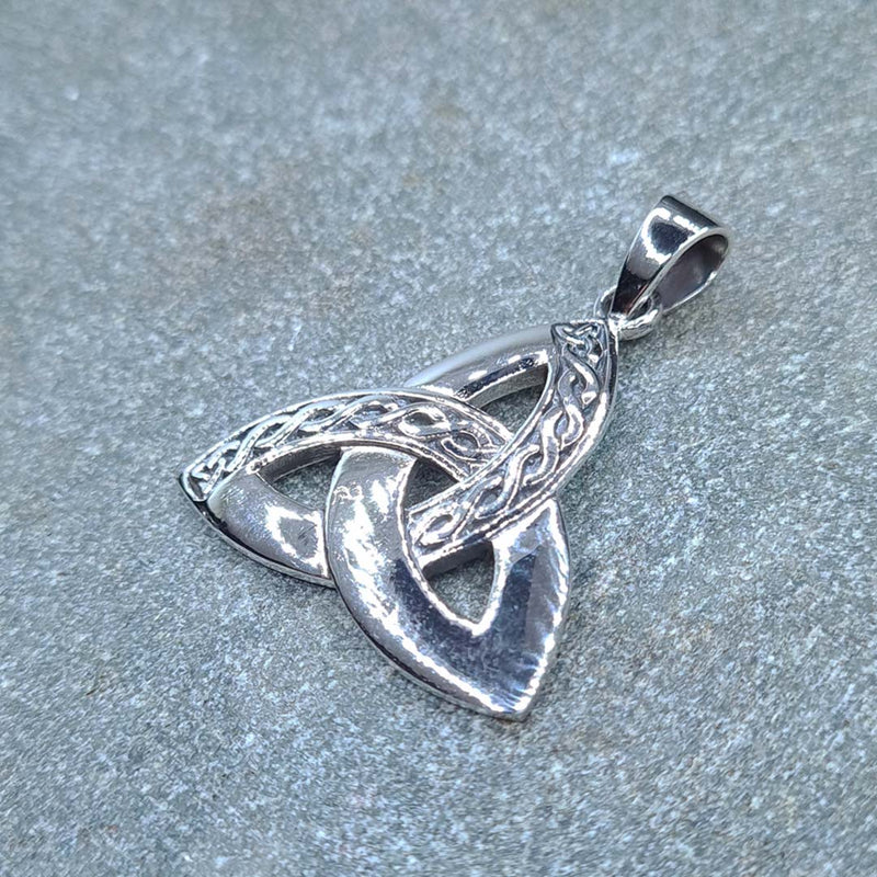 Side shot of 925 Sterling Triquetra with Celtic Pattern Pendant