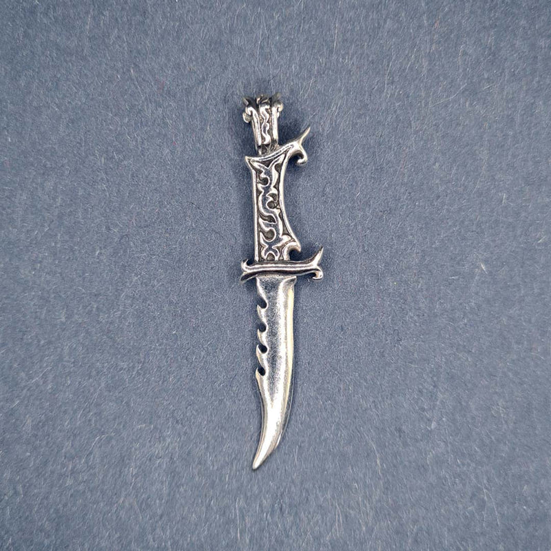 Front shot of 925 Sterling Silver Viking Knife Pendant